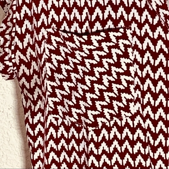 Jachs Girfriend button down 100% rayon geometric top women’s Large - Picture 4 of 8